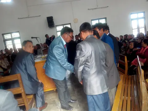 Ex-Moderator ten chibai bukna..